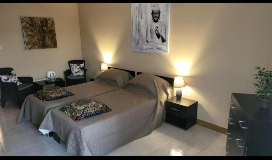 Gzira Lotus Guest House Malta חדר תמונה